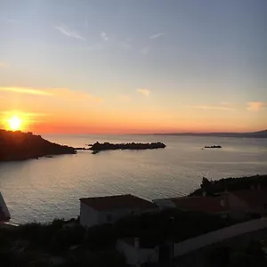  Alojamento de Acomodação e Pequeno-almoço Tramonto Sul Mare